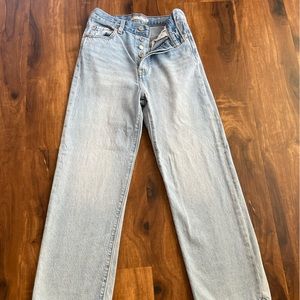 Levi’s Ribcage Straight jeans.